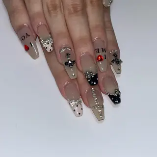 ネイル Yay /y2k・個性派のネイルデザイン