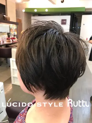ショート カラー アザマ　ヤスカツ _rosso 川口のヘアスタイル