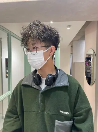 ショート パーマ メンズ 早瀬裕之 パーマのヘアスタイル