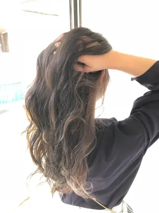 ロング カラー 100%髪質改善特化 TRUNSのヘアスタイル