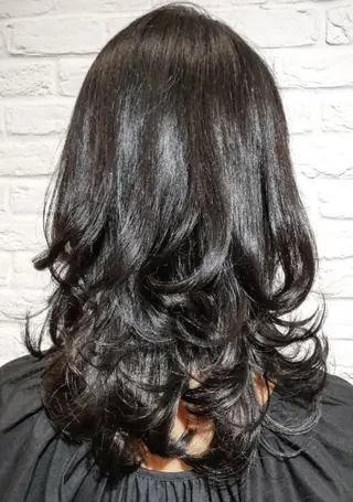 セミロング ✂デザインカット🐟 高評価✂戸崎俊成✂のヘアスタイル