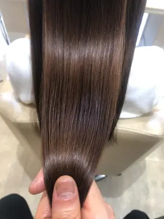 ロング izumi （いずみ）のヘアスタイル