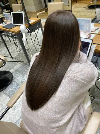カラー 新宿/レイヤー 顔周りカット溝手優太のヘアスタイル