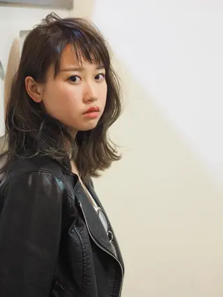ミディアム 坂本 直樹のヘアスタイル
