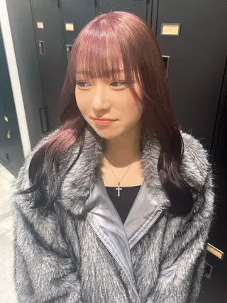 ロング カラー LUCK 本厚木店のヘアスタイル