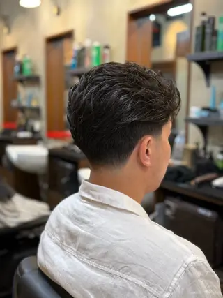 ショート パーマ メンズ 坂本 虹昂のヘアスタイル