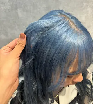 ロング 🌐NATSUMI 🌐【寒色カラー】のヘアスタイル