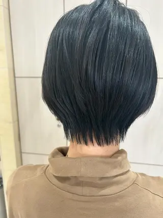 ショート 伊藤 麻菜実のヘアスタイル