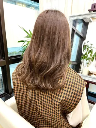 ミディアム カラー ブリーチ有無Wカラー メンズパーマ大成のヘアスタイル