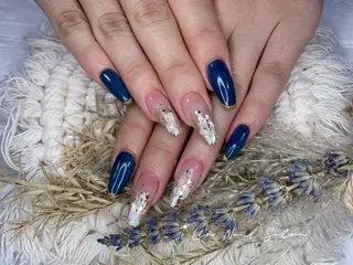 ショート カラー ネイル Le’a NailSalonのネイルデザイン