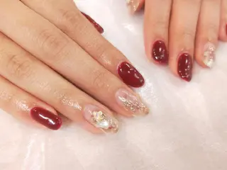ネイル はばすみれ🎀ﾈｲﾙ 光ﾌｪｲｼｬﾙ ﾍｱのネイルデザイン