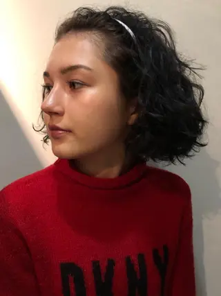 ミディアム NOUN所属・eri kinjoのヘアスタイル