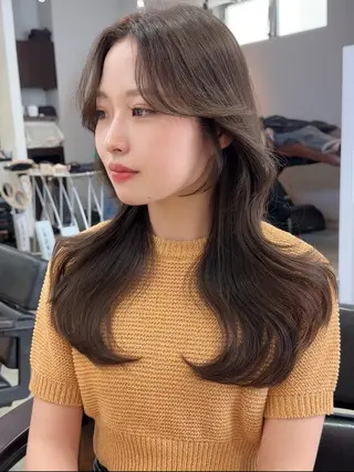 ミディアム てーと /レイヤーカットのヘアスタイル