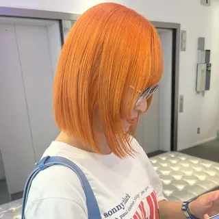 セミロング カラー ヘアアレンジ 🎨ハイトーン/ 切りっぱなし みつきのヘアスタイル