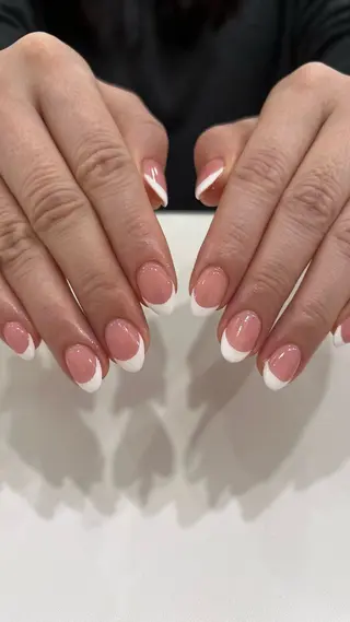 ネイル SHIORI🐈‍⬛ 韓国⌇ワンホンネイルのネイルデザイン
