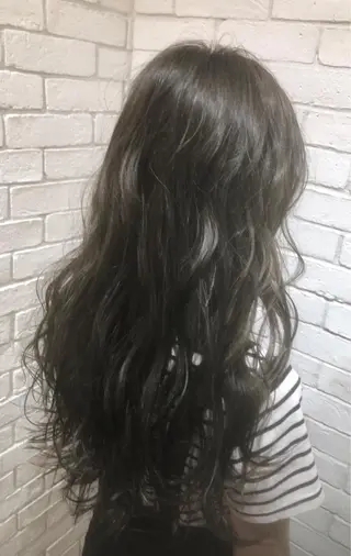 ロング カラーアンドケアリタ kitamuuuのヘアスタイル