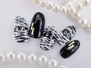 ネイル Tiary Nail Fのネイルデザイン