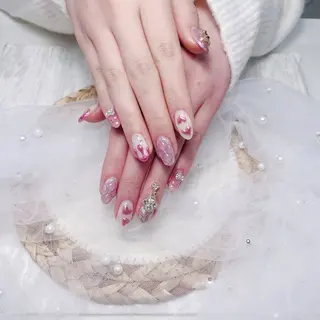 ネイル uu ネイルサロン関内🌼のネイルデザイン