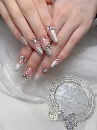 ネイル ENsalon AKIRAのネイルデザイン