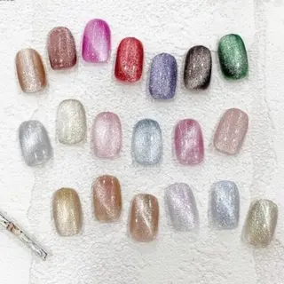 ネイル アンリッシュ新宿店 ishiiのネイルデザイン