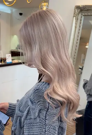 ロング カラー ANKH CROSS 🦋mako🦋のヘアスタイル