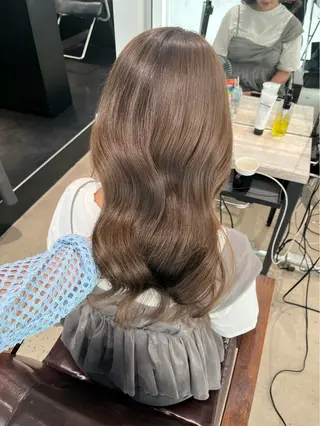 ロング ハイトーン🫧艶髪 MAIKAのヘアスタイル