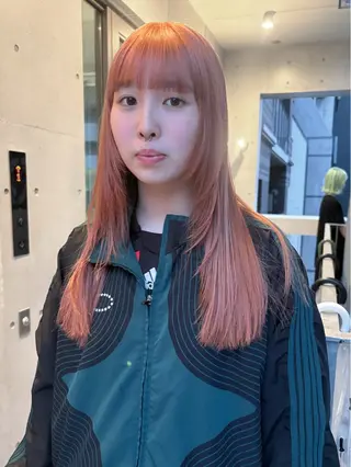 セミロング 薄暮 マツイ　レンのヘアスタイル