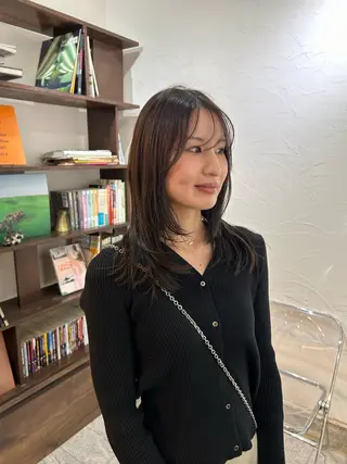 ミディアム MOMOKA💫 YARD【学芸大学】のヘアスタイル