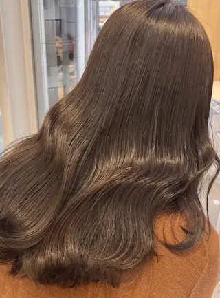ロング 韓国風レイヤーカラー ライムのヘアスタイル