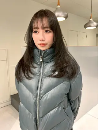 ロング レイヤーカット‎🤍 /ともえ🤎🧸のヘアスタイル