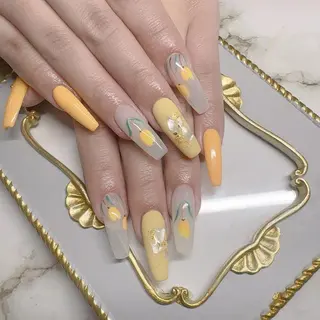 ネイル Queens 榊 まおのネイルデザイン