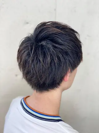 ミディアム メンズ 岩倉 諒のヘアスタイル