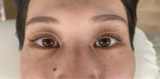 パーマ ami ⠀のマツエク・マツパデザイン