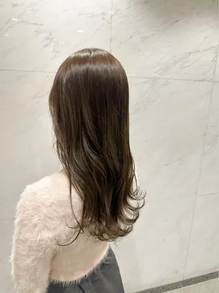 セミロング カラー 古田 昂也のヘアスタイル