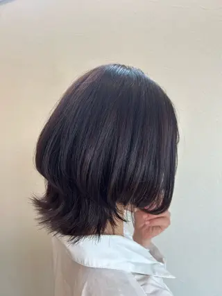 ミディアム カラー 鏡原 実和のヘアスタイル