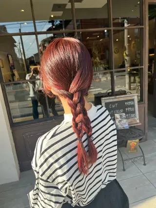 ロング カラー 川越 輝梨奈のヘアスタイル