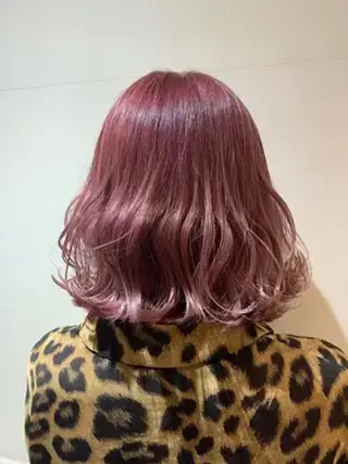 ショート カラー カイン トゥゾーのヘアスタイル