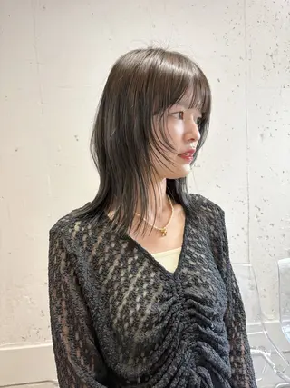 ミディアム ハッシュカット🎀 レイヤーカットのヘアスタイル