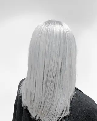 ロング カラー ハイトーン特化 川井優汰のヘアスタイル