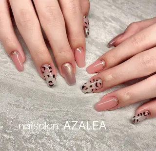 ネイル R inのネイルデザイン