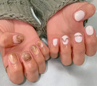 ネイル VIERU 🌈🎀💖のネイルデザイン