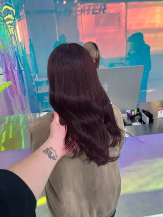 セミロング カラー トレンドレイヤー No.1/KOHEIのヘアスタイル