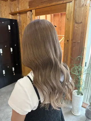 カラー まろみ暖色×ボブ ×chia🕯のヘアスタイル