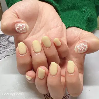 ネイル ガレンドウ 白澤 愛子のネイルデザイン