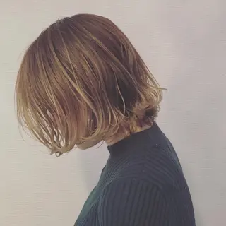 ミディアム カラー 池田 真由美のヘアスタイル