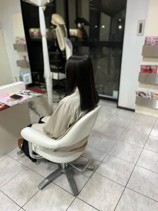 カラー Le Coeur 喜多町　志賀大介のヘアスタイル