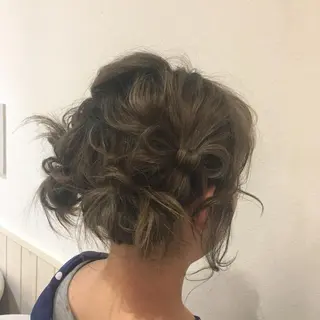 ヘアアレンジ 新中 茉莉香の眉毛・アイブロウイメージ