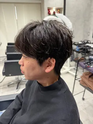 ショート パーマ メンズ ユウ🪄 パーマ指名No1のヘアスタイル