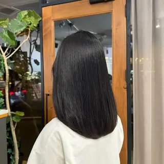 セミロング カラー 吉田 葉音のヘアスタイル