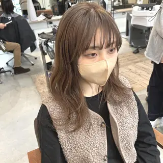 ミディアム 綿貫 美雪のヘアスタイル